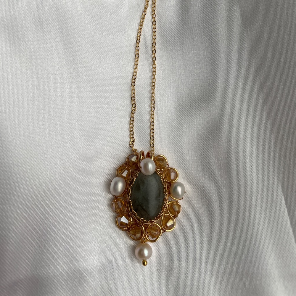 Handmade Jewelry gemstone pearls crystal wire wrapped pendant necklace
